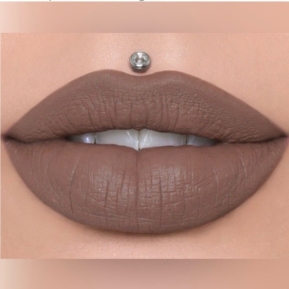 TEA BAG New in Box Jeffree Star Velour Liquid Lipstick Grey‎ Toned Brown